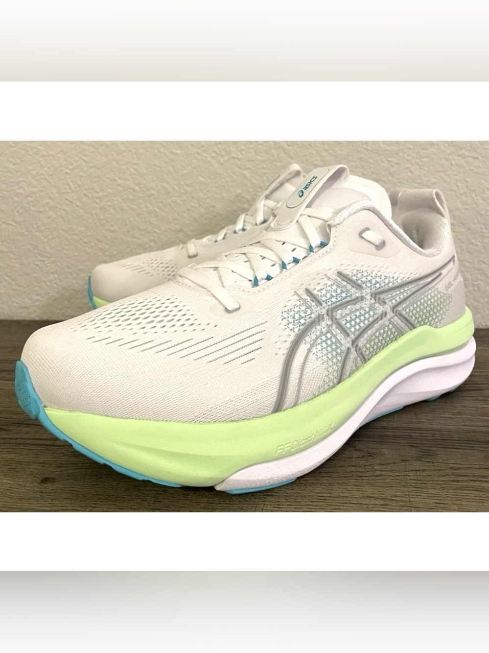 ASICS GEL KAYANO 33 Mens 8.5 Wide White Aqua Breathable Rebound Shoes 1011C227